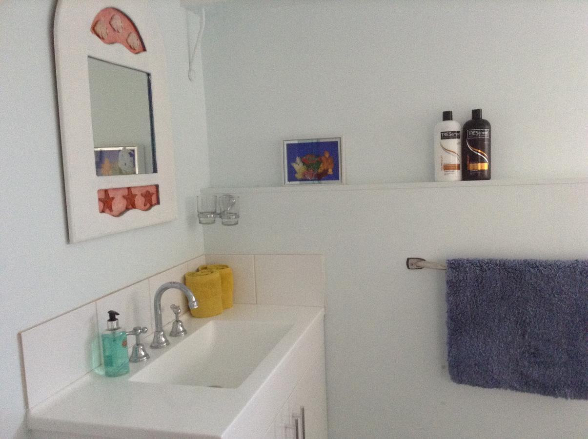 Studio Apartment With Seaview 에일리비치 외부 사진